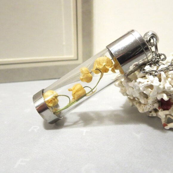 Lily of the valley flower Necklace white Flower charm pressed flower jew… - Picture 5 of 6